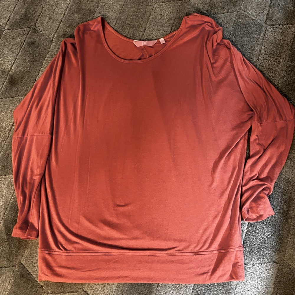 Regna X Large Yoga top with open back